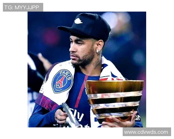 马尔维罗足球明星的传奇之路与辉煌成就探秘